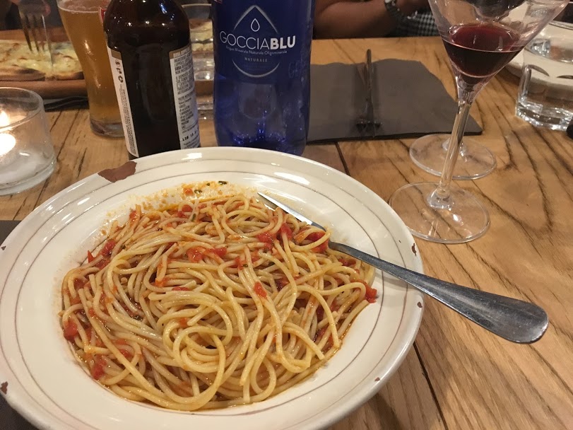 dinner at wikiwikdelicious - spaghetti pasta
