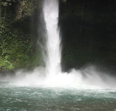La Fortuna Waterfalls costarica